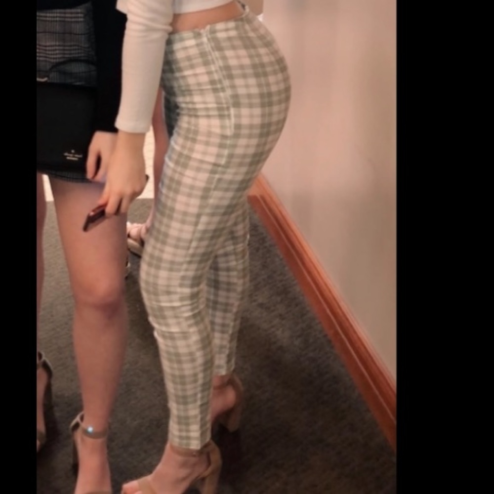 Princess Polly green pants